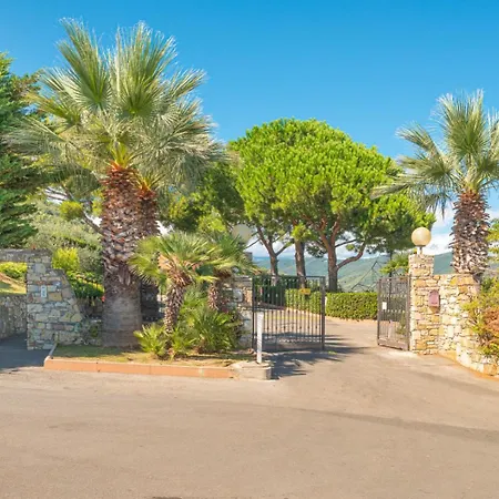 アパートホテル Villaggio Colombo Nuova Gestione Marina dʼAndora