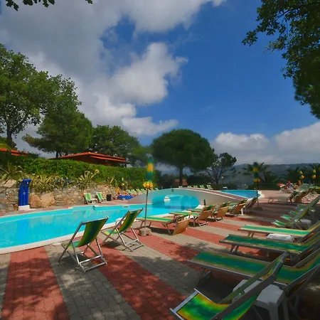 アパートホテル Villaggio Colombo Nuova Gestione Marina dʼAndora