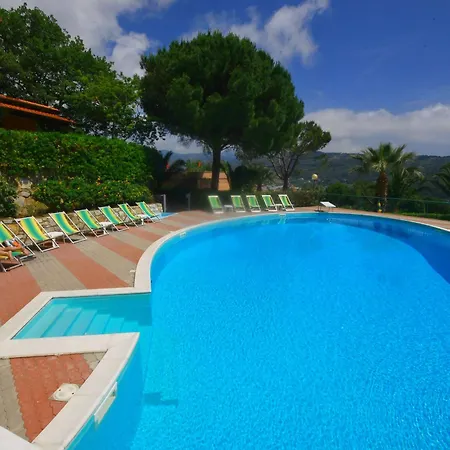 Villaggio Colombo Nuova Gestione Lägenhetshotell 3*