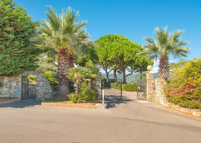 Aparthotel Villaggio Colombo Nuova Gestione Marina dʼAndora