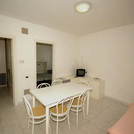 Aparthotel Villaggio Colombo Marina dʼAndora