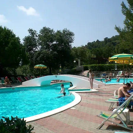 Apartahotel Villaggio Colombo Nuova Gestione 3*